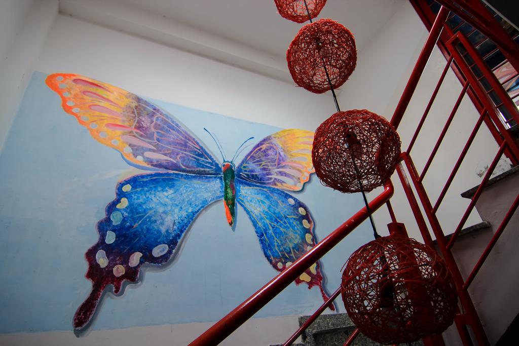 Wanderlust Saigon Hostel & Rooftop Bar Ho Či Minovo Město Exteriér fotografie